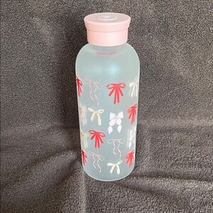 Bow Patterned Water Bottle